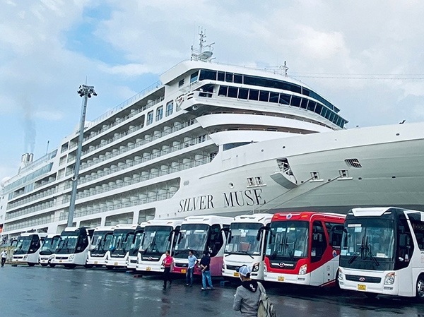 International cruise ships dock at Tien Sa port in Da Nang